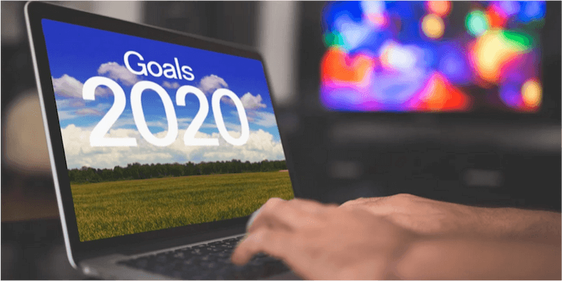 Живи светской жизнью в апреле