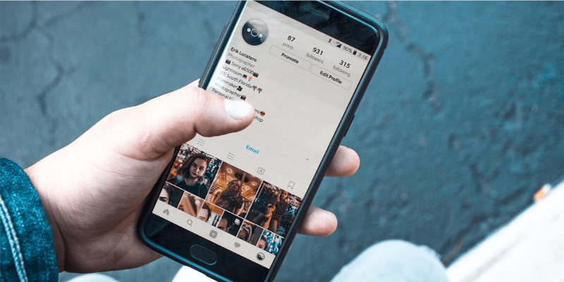 Переплюнуть. Перехитрить. Outlast.