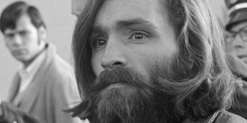 Встречайте своего живого дилера: Софи