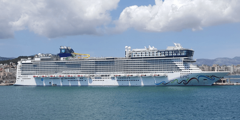 Казино в море